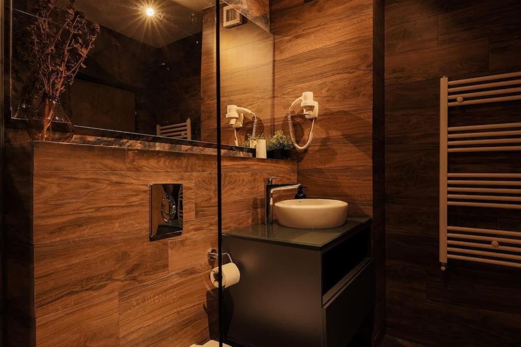 Nest Inn Magic Apartment Cluj-Napoca Extérieur photo