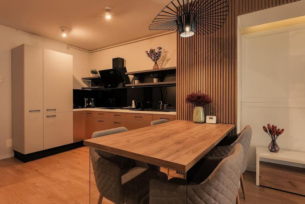 Nest Inn Magic Apartment Cluj-Napoca Extérieur photo